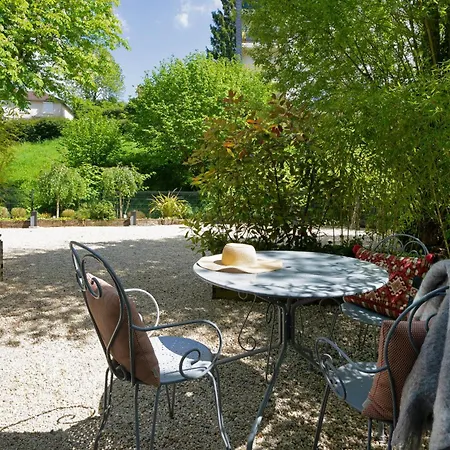 Апарт-отель Les De 3*