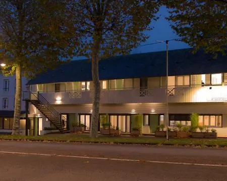 Aparthotel Les De *