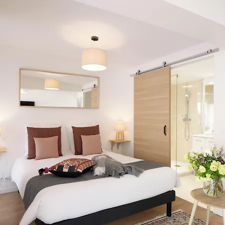 Ξενοδοχείο με διαμερίσματα Les De