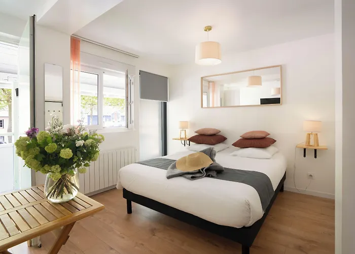 Aparthotel Les De 3*